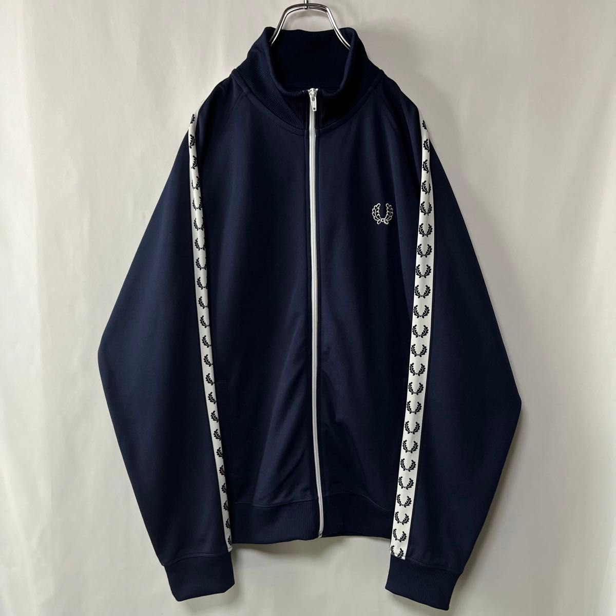 フレッドペリー トラックジャケット ワンポイントロゴ フレッドペリー トラックジャケット ワンポイントロゴ