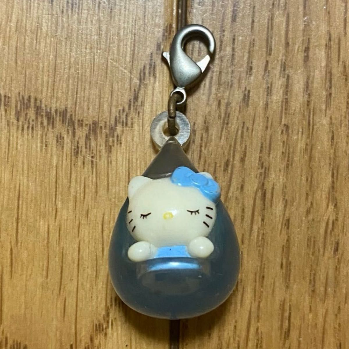 レア品 ご当地キティ 山梨限定 忍野八海 雫 2002|Yahoo!フリマ レア品 ご当地キティ 山梨限定 忍野八海 雫 2002|Yahoo!フリマ