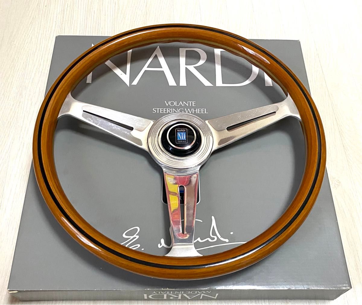 NARDI Classic 36.5 πウッドステアリングナルディ NARDI Classic 36.5 πウッドステアリングナルディ