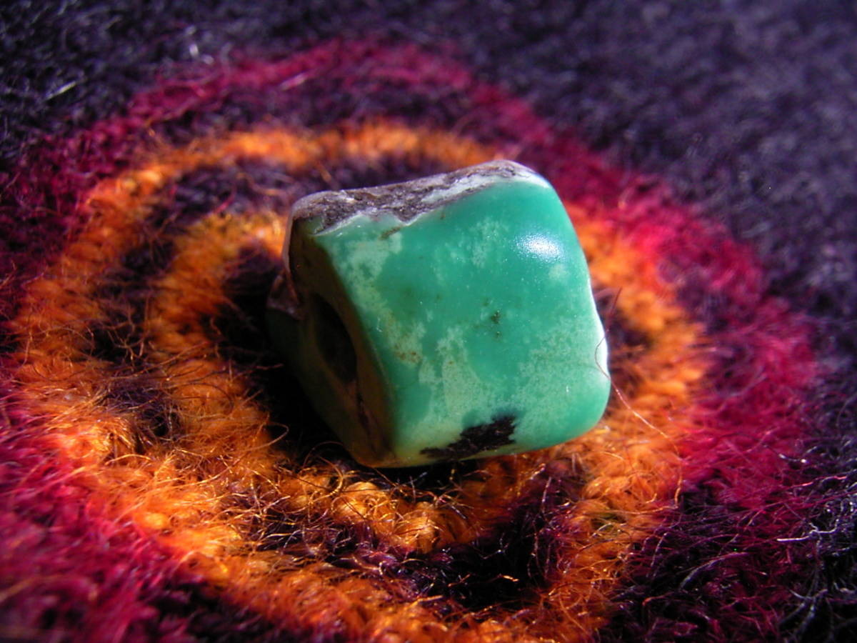  antique chibe tongue turquoise yuTibet. heaven .gyu heaven .