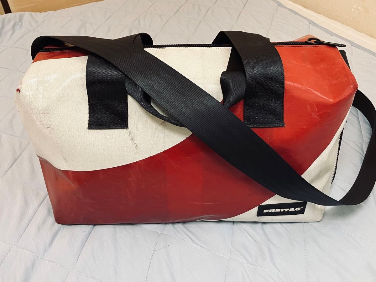 フライターグ FREITAG F45 LOIS スポーツバッグ USED 赤×白 フライターグ FREITAG F45 LOIS スポーツバッグ USED 赤×白