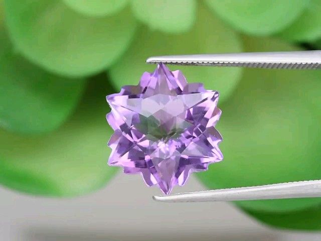 No.678 アメジスト 約8.41ct 約15.2mm×13.5mm ウルグアイ産