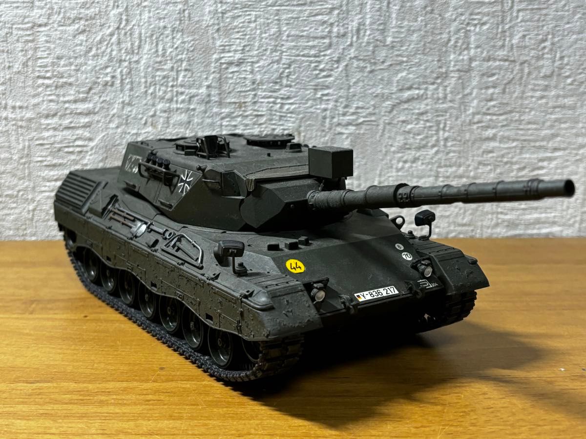 ドイツ軍 タミヤ 戦車 西ドイツ レオパルド 中戦車 1/35 完成品 ドイツ軍 タミヤ 戦車 西ドイツ レオパルド 中戦車 1/35 完成品