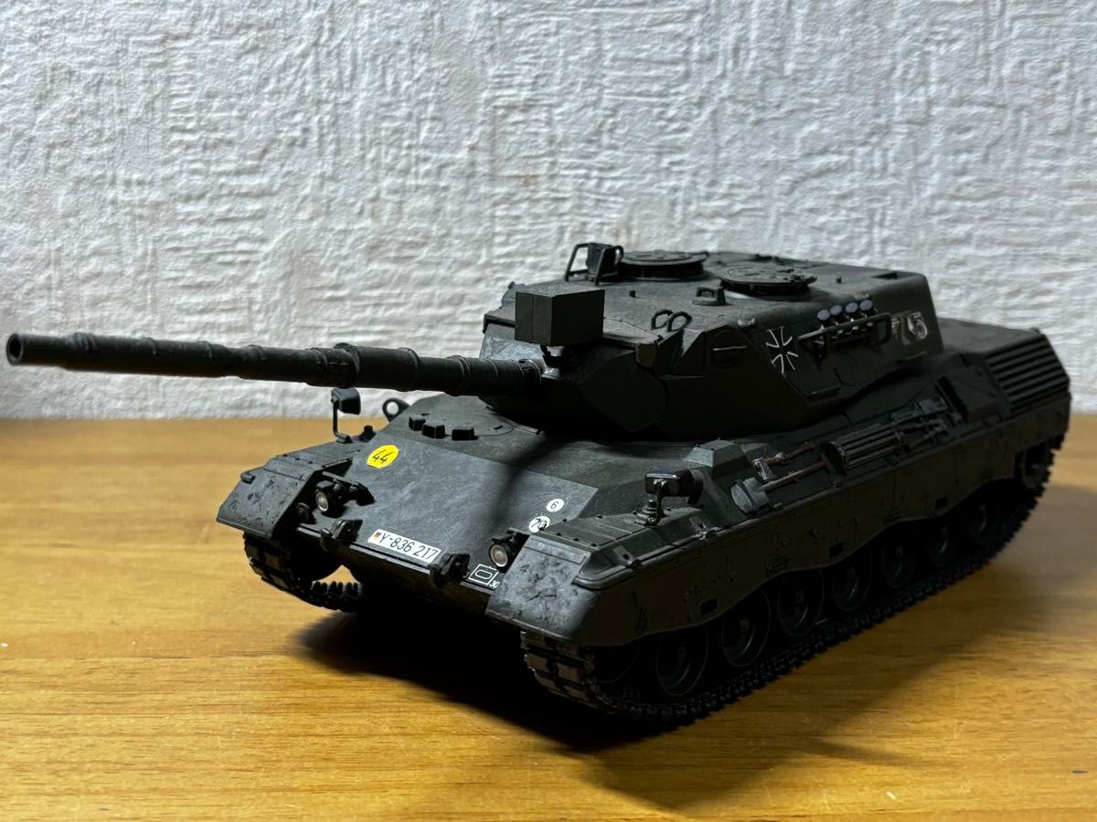 ドイツ軍 タミヤ 戦車 西ドイツ レオパルド 中戦車 1/35 完成品 ドイツ軍 タミヤ 戦車 西ドイツ レオパルド 中戦車 1/35 完成品