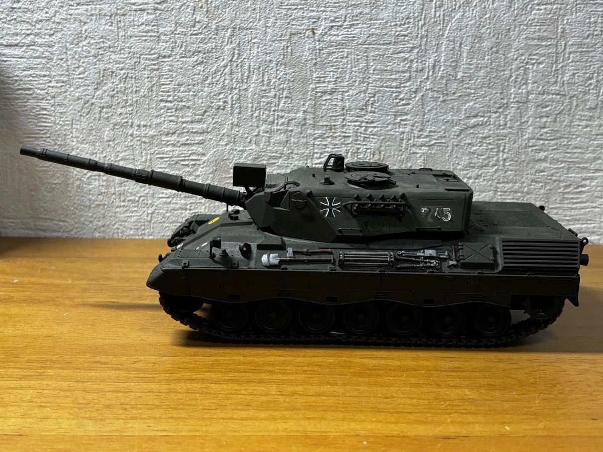 ドイツ軍 タミヤ 戦車 西ドイツ レオパルド 中戦車 1/35 完成品 ドイツ軍 タミヤ 戦車 西ドイツ レオパルド 中戦車 1/35 完成品