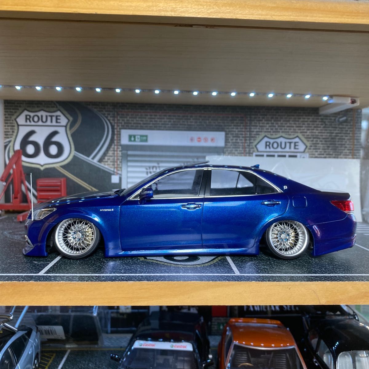 プラモデル完成品 アオシマ1/24 21クラウンロイヤル後期改 プラモデル完成品 アオシマ1/24 21クラウンロイヤル後期改