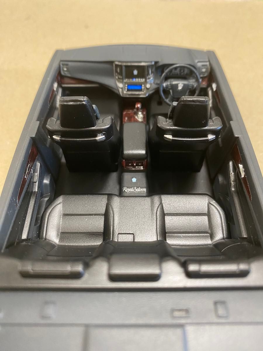 プラモデル完成品 アオシマ1/24 21クラウンロイヤル後期改 プラモデル完成品 アオシマ1/24 21クラウンロイヤル後期改