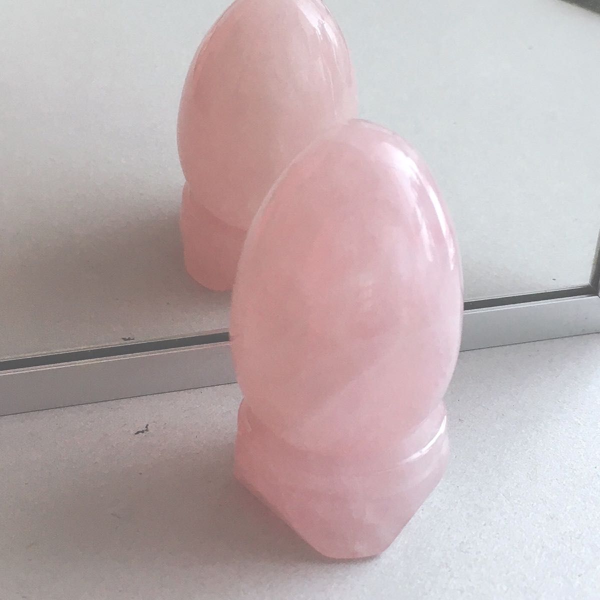 ローズクォーツ(紅水晶)のピラミッド 恋愛のお守りピンク色 ローズクォーツ(紅水晶)のピラミッド 恋愛のお守りピンク色