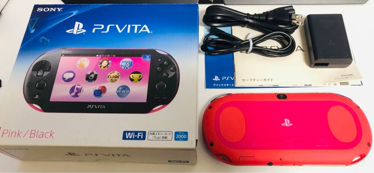 PS VITA 2000 美品 ピンクブラック すぐに遊べる 箱説付 1式 PS VITA 2000 美品 ピンクブラック すぐに遊べる 箱説付 1式