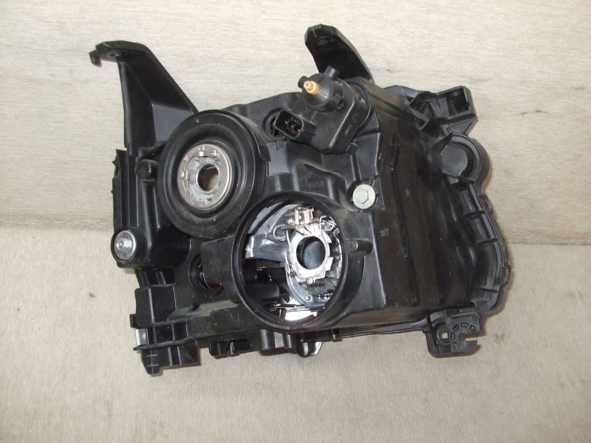 E1/ H82A Toppo EK спорт Otti оригинальный HID передняя фара левый STANLEY P6537