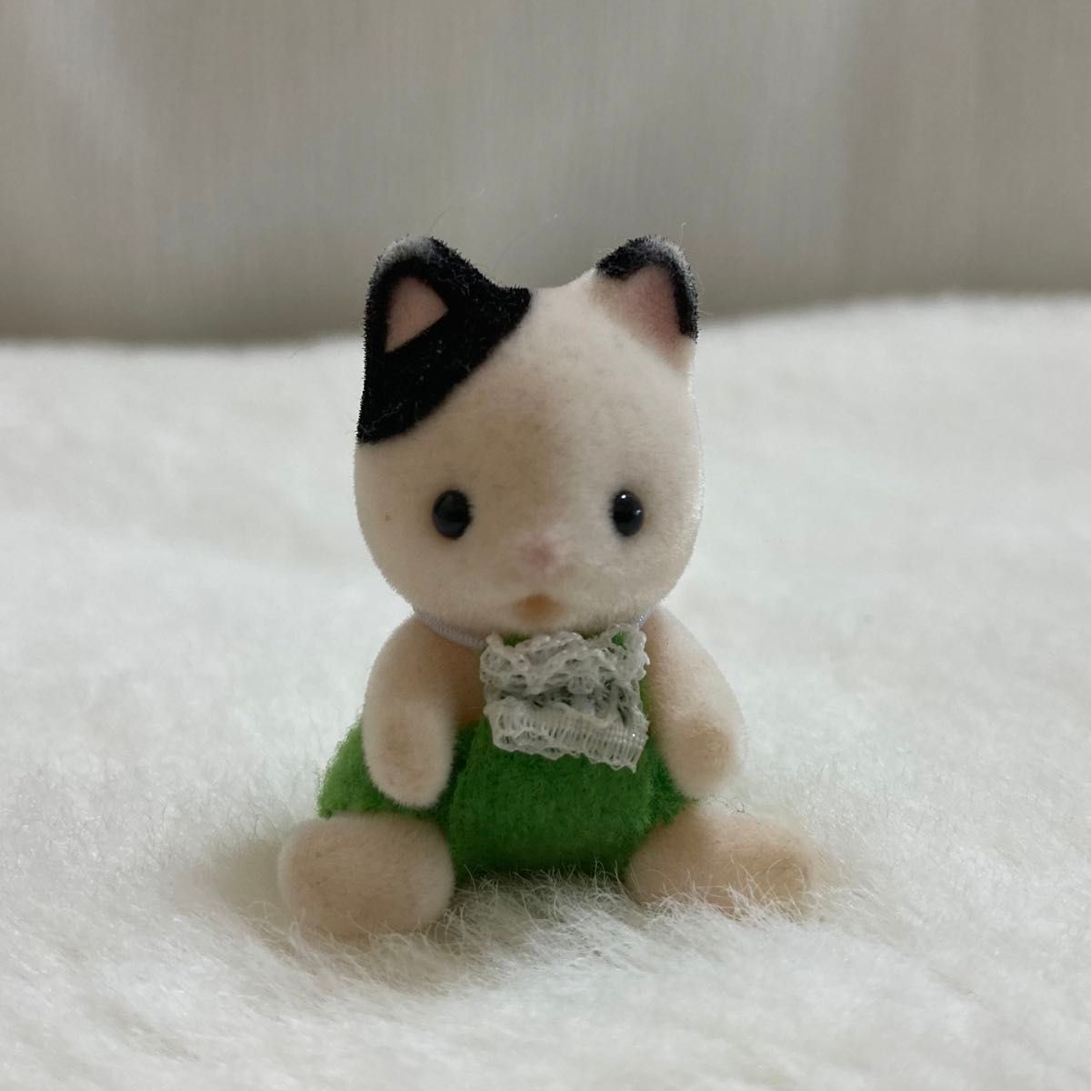 RECOMMEND ITEMS】 チャコールネコの赤ちゃん（ピンクのドレスと