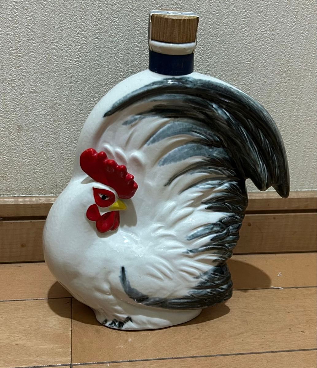 サントリー ウイスキー 酉 陶器ボトル 未開栓 1993年 干支ボトル サントリー ウイスキー 酉 陶器ボトル 未開栓 1993年 干支ボトル