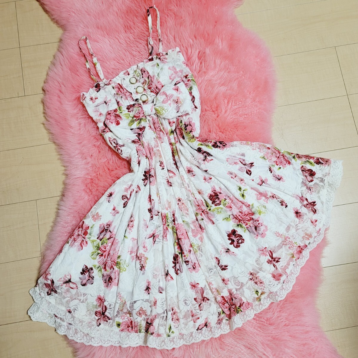 USED》 LIZLISA☆キャミソールワンピース☆フロントビッグリボン☆ローズ柄レース☆ロリータ☆姫系☆プリンセス(ワンピース)|売買されたオークション情報、Yahoo!オークション(旧ヤフオク!) の商品情報をアーカイブ公開 - オークファン(aucfan.com) USED》 LIZLISA☆キャミソールワンピース☆フロントビッグリボン☆ローズ柄レース☆ロリータ☆姫系☆プリンセス(ワンピース)|売買されたオークション情報、Yahoo!オークション(旧ヤフオク!) の商品情報をアーカイブ公開 - オークファン(aucfan.com)