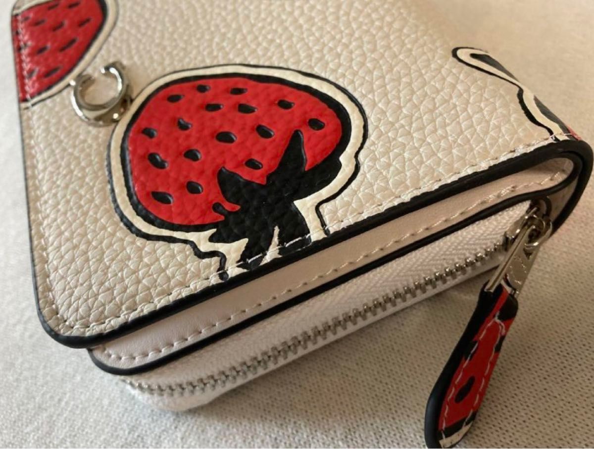 新品 COACH コーチ 二つ折り財布 いちご ストロベリー|Yahoo 新品 COACH コーチ 二つ折り財布 いちご ストロベリー|Yahoo