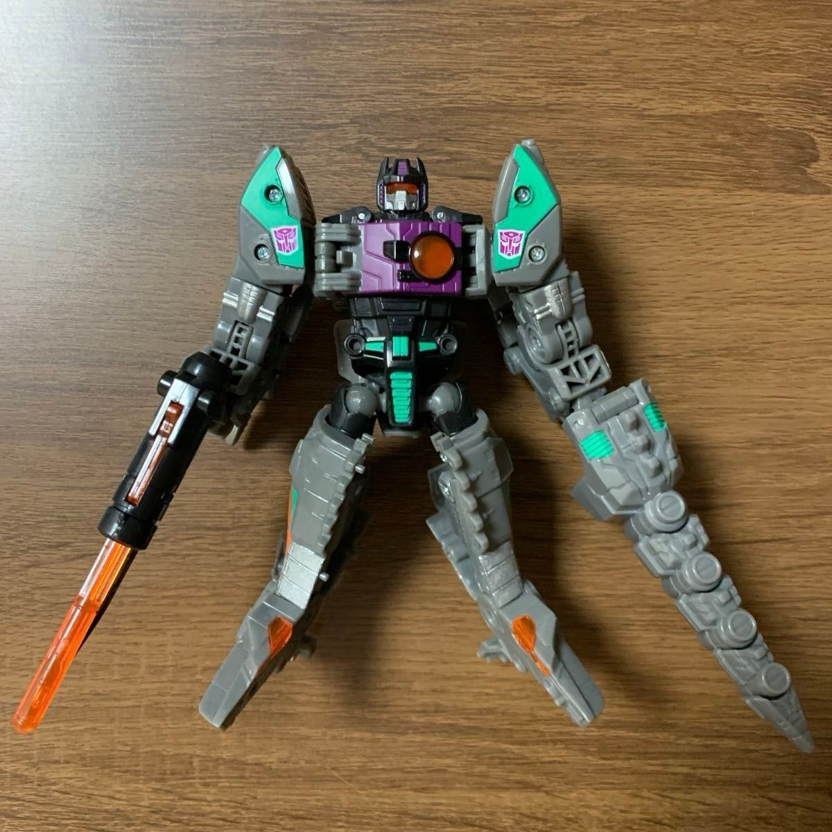 トランスフォーマーBOTCON2008 シャッタードグラス ゴールドバグ トランスフォーマーBOTCON2008 シャッタードグラス ゴールドバグ