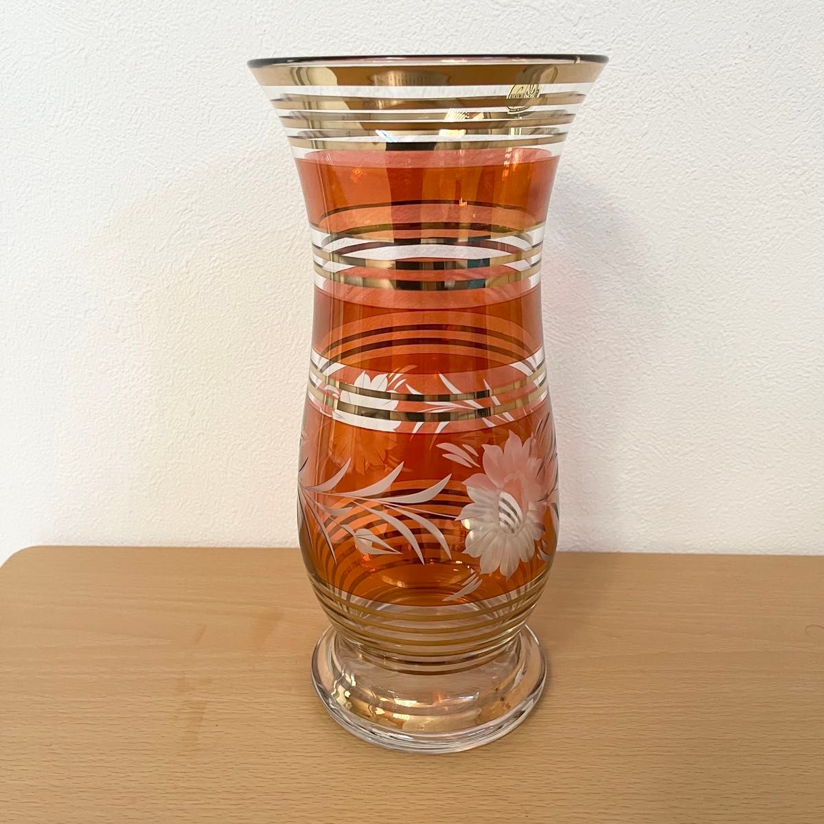 BOHEMIA 遠し GLASS/ボヘミア】高さ約25.5cm『葉蔓金彩・花弁 BOHEMIA 遠し GLASS/ボヘミア】高さ約25.5cm『葉蔓金彩・花弁