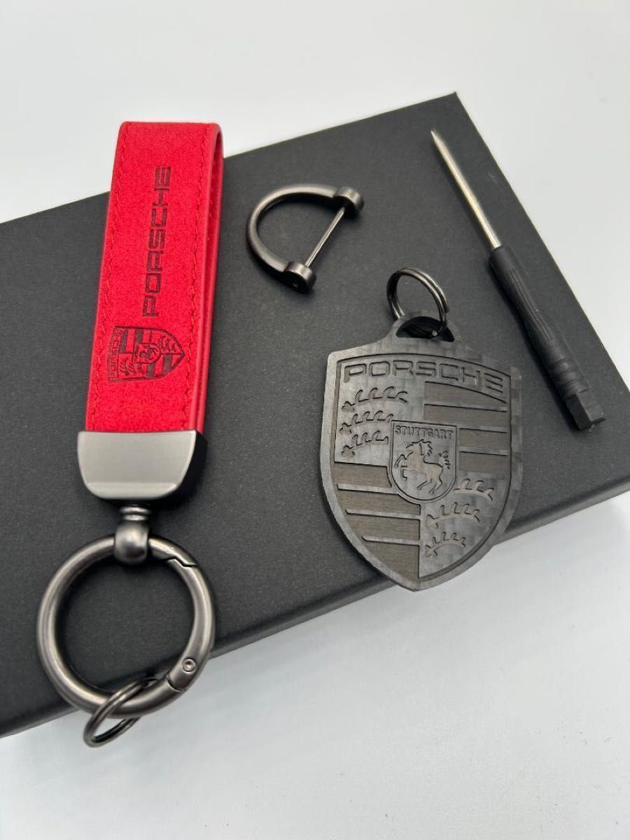PORSCHE ポルシェ クレスト キーホルダー 赤 箱付 ストラップ PORSCHE ポルシェ クレスト キーホルダー 赤 箱付 ストラップ