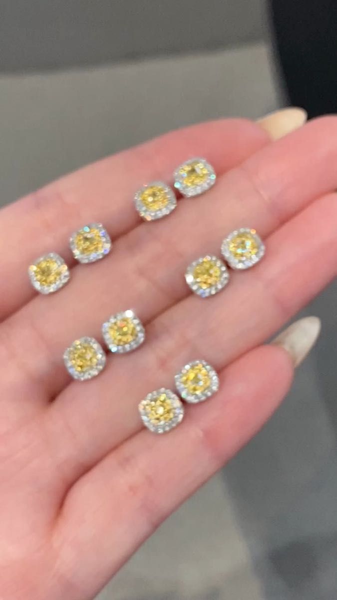 K18WG イェローダイヤモンドピアス 18金 0.5ct