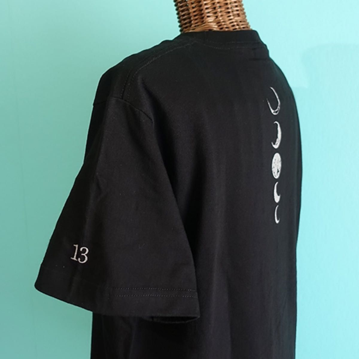 BTS Jimin ジミン 月タトゥーTシャツ 新品未使用品 レディースL BTS Jimin ジミン 月タトゥーTシャツ 新品未使用品 レディースL