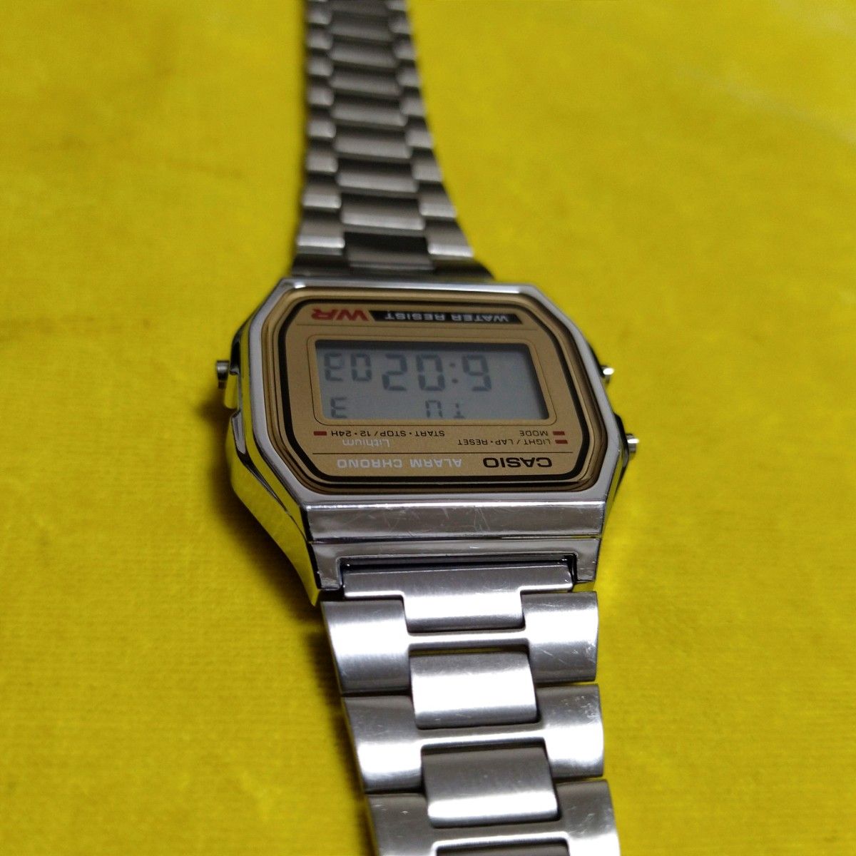 旧ロゴ カシオ A158WEA-9JF あいみょん 枠なし 美品|Yahoo 旧ロゴ カシオ A158WEA-9JF あいみょん 枠なし 美品|Yahoo