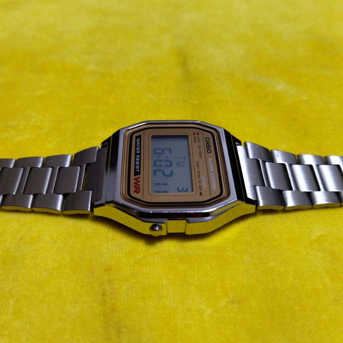 旧ロゴ カシオ A158WEA-9JF あいみょん 枠なし 美品|Yahoo 旧ロゴ カシオ A158WEA-9JF あいみょん 枠なし 美品|Yahoo