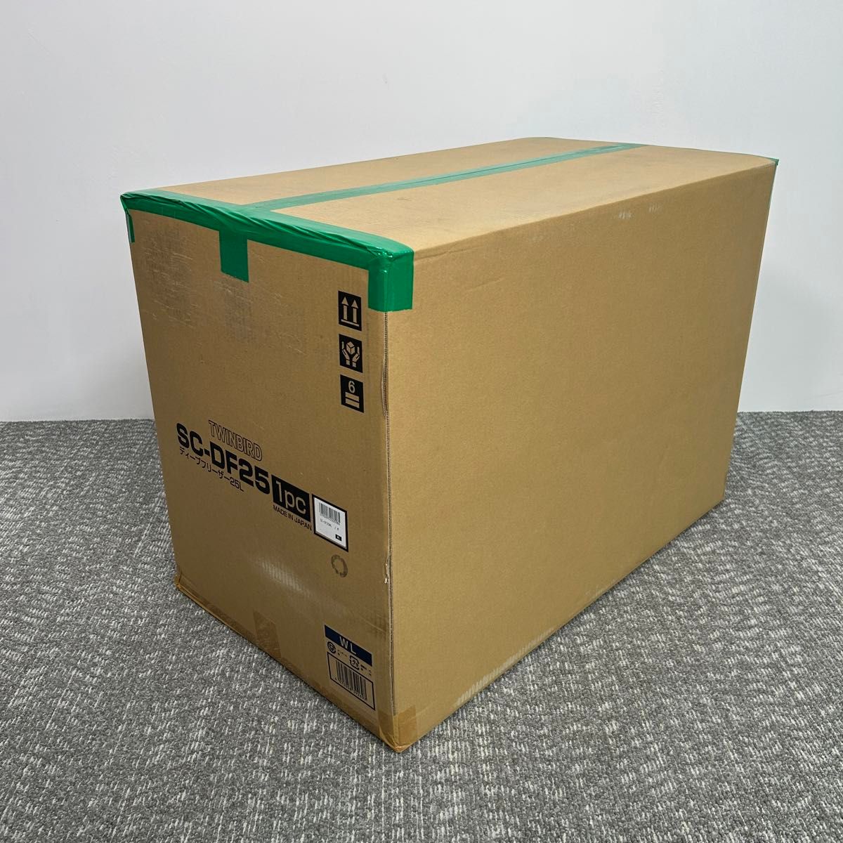 極美品】【定価約30万円】【-40℃のハイスペックフリーザー 極美品】【定価約30万円】【-40℃のハイスペックフリーザー