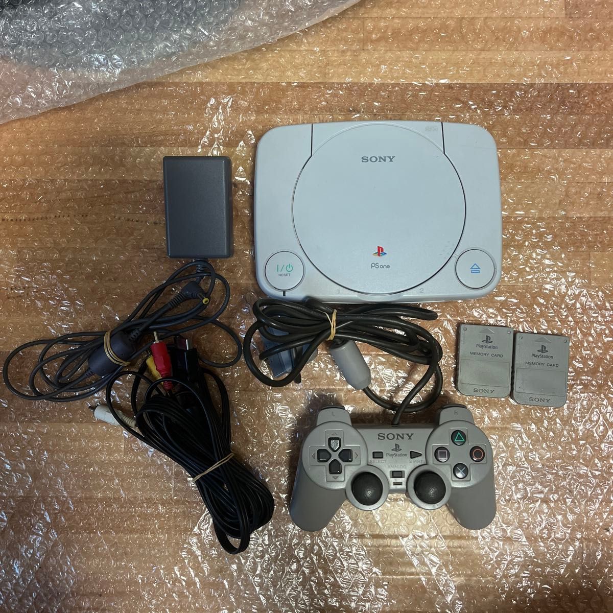 SONY ソニー PSone本体セット SCPH-100 動作品 中古品 プレステ SONY ソニー PSone本体セット SCPH-100 動作品 中古品 プレステ