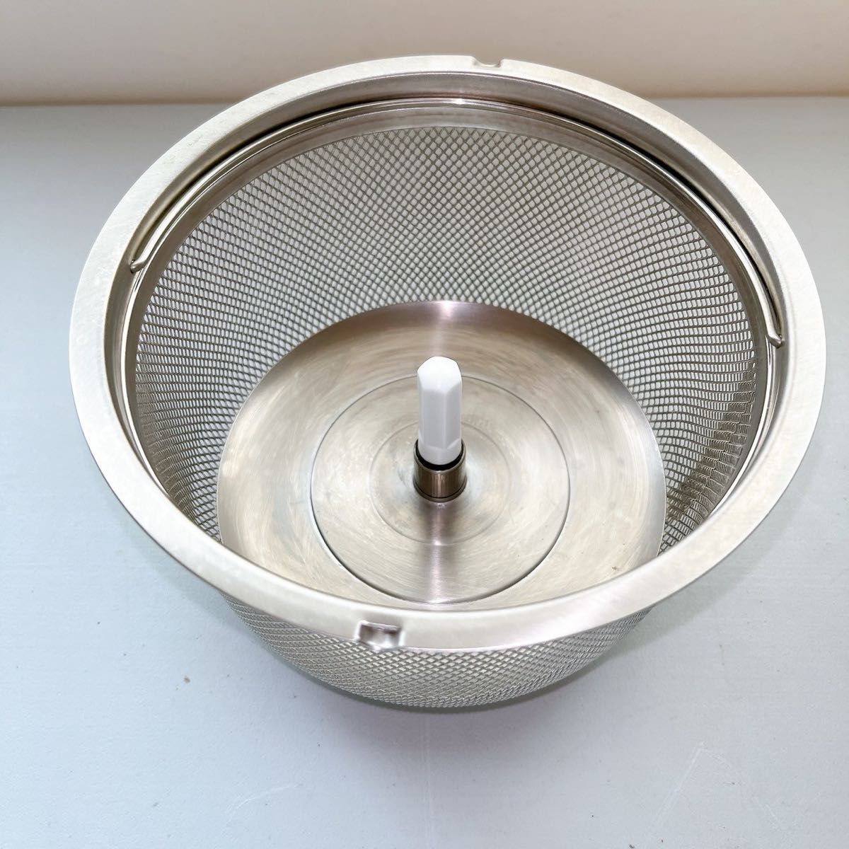 ツインバード コンパクト精米器 精米御膳 MR-E751W|Yahoo ツインバード コンパクト精米器 精米御膳 MR-E751W|Yahoo