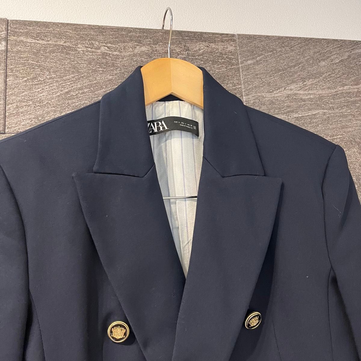 美品 ZARA ザラ 金ボタン ネイビージャケット ブレザー 紺ブレ 美品 ZARA ザラ 金ボタン ネイビージャケット ブレザー 紺ブレ