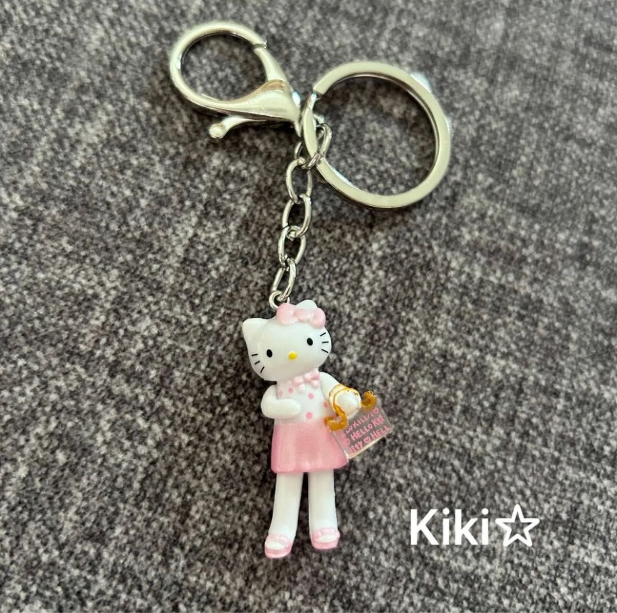 きき様 専用 ハローキティ キティちゃん スマホストラップ きき様 専用 ハローキティ キティちゃん スマホストラップ