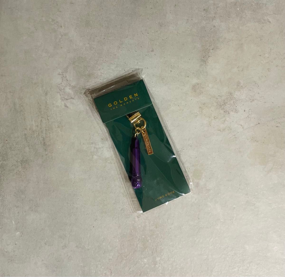 JUNG KOOK 展示会 GOLDEN The Mometsマイクキーホルダー - アイドル JUNG KOOK 展示会 GOLDEN The Mometsマイクキーホルダー - アイドル