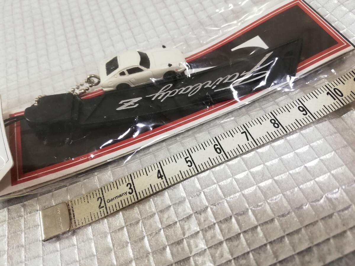 未使用 新品★S30 フェアレディZ Fairlady Z★キーホルダー ミニカー キーリング ストラップ 非売品★日産 NISSAN ダットサン 當(dāng)時(shí)物 舊車