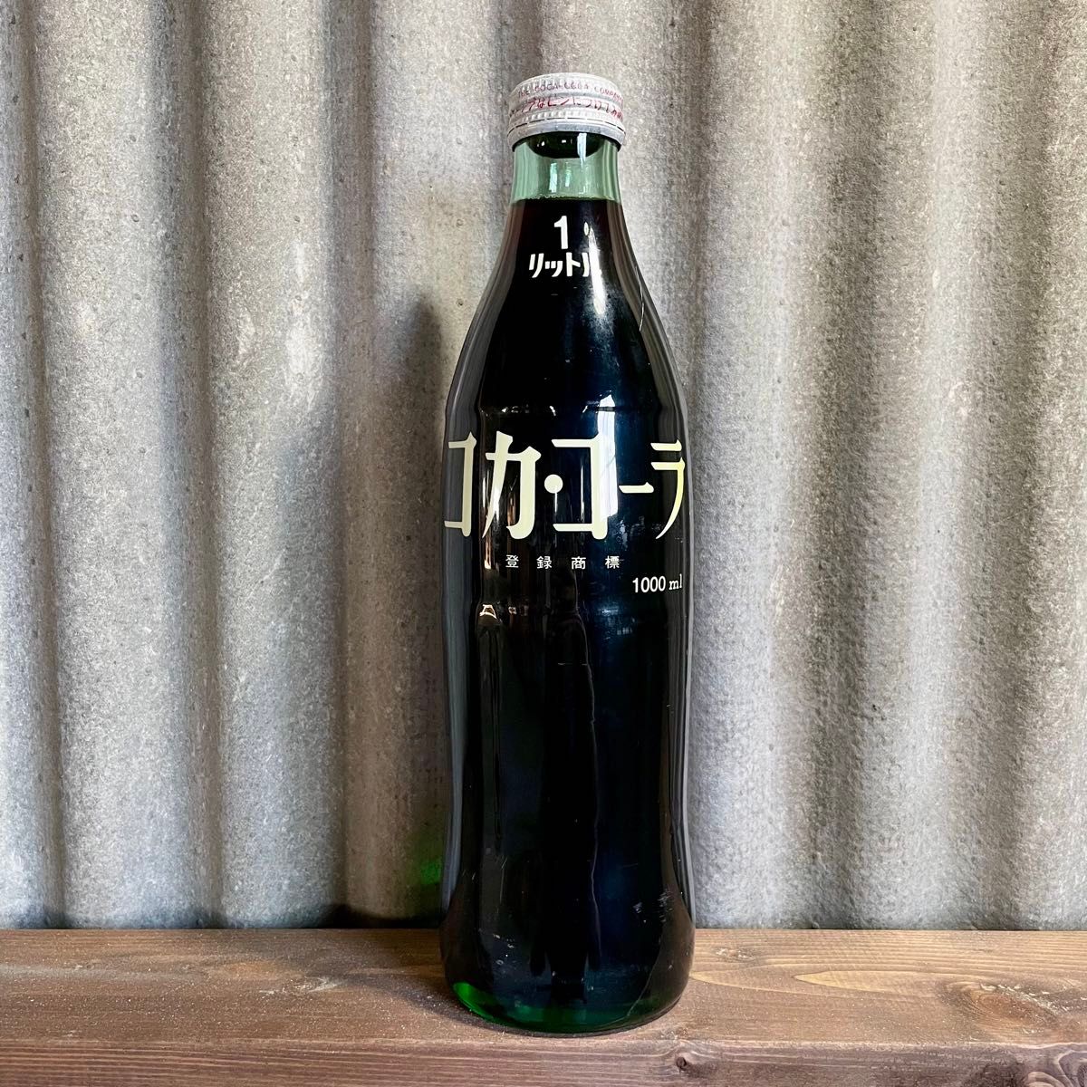 コカ・コーラ 1L 瓶 未開封 インテリア ビンテージ 昭和レトロ コカ・コーラ 1L 瓶 未開封 インテリア ビンテージ 昭和レトロ