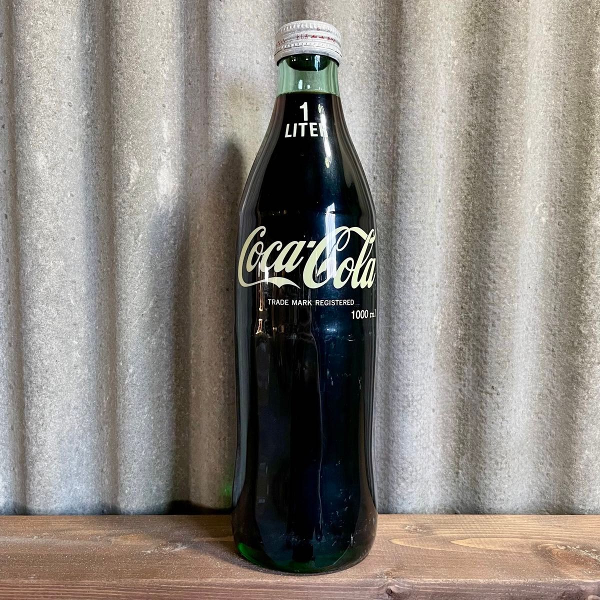 コカ・コーラ 1L 瓶 未開封 インテリア ビンテージ 昭和レトロ コカ・コーラ 1L 瓶 未開封 インテリア ビンテージ 昭和レトロ