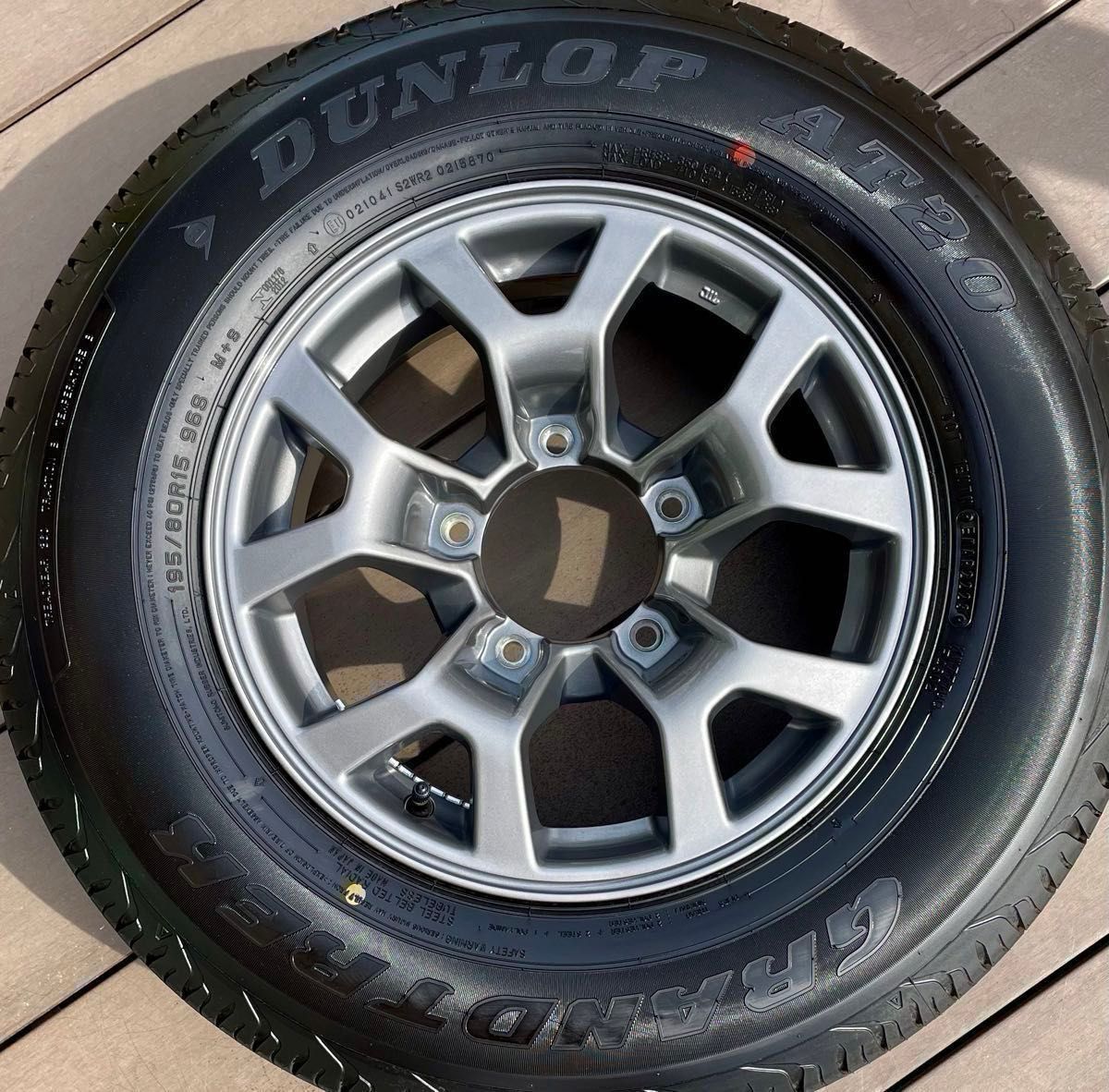 ジムニー シエラ 純正ホイール 1本 新車外し JB74 スペアタイヤ ジムニー シエラ 純正ホイール 1本 新車外し JB74 スペアタイヤ