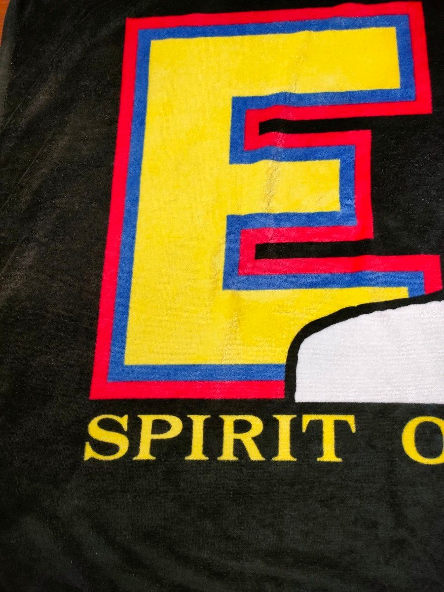 美品】 矢沢永吉スペシャルビーチタオル横顔シルエット EY 美品】 矢沢永吉スペシャルビーチタオル横顔シルエット EY