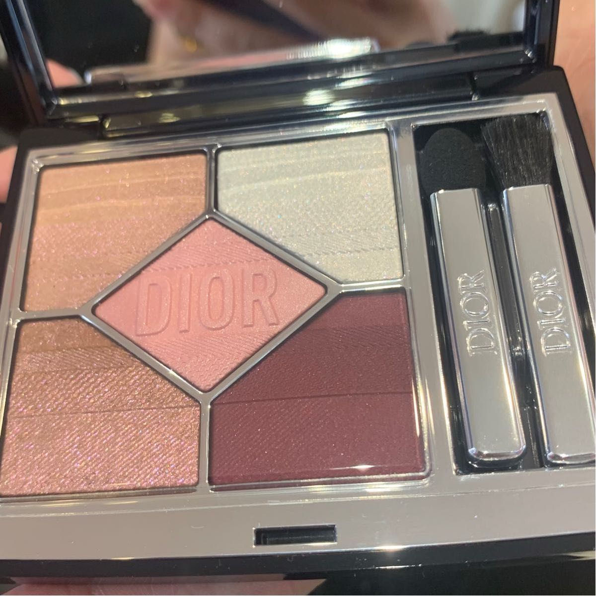 新品 限定 Dior ディオールショウ サンク クルール アイシャドウ 新品 限定 Dior ディオールショウ サンク クルール アイシャドウ