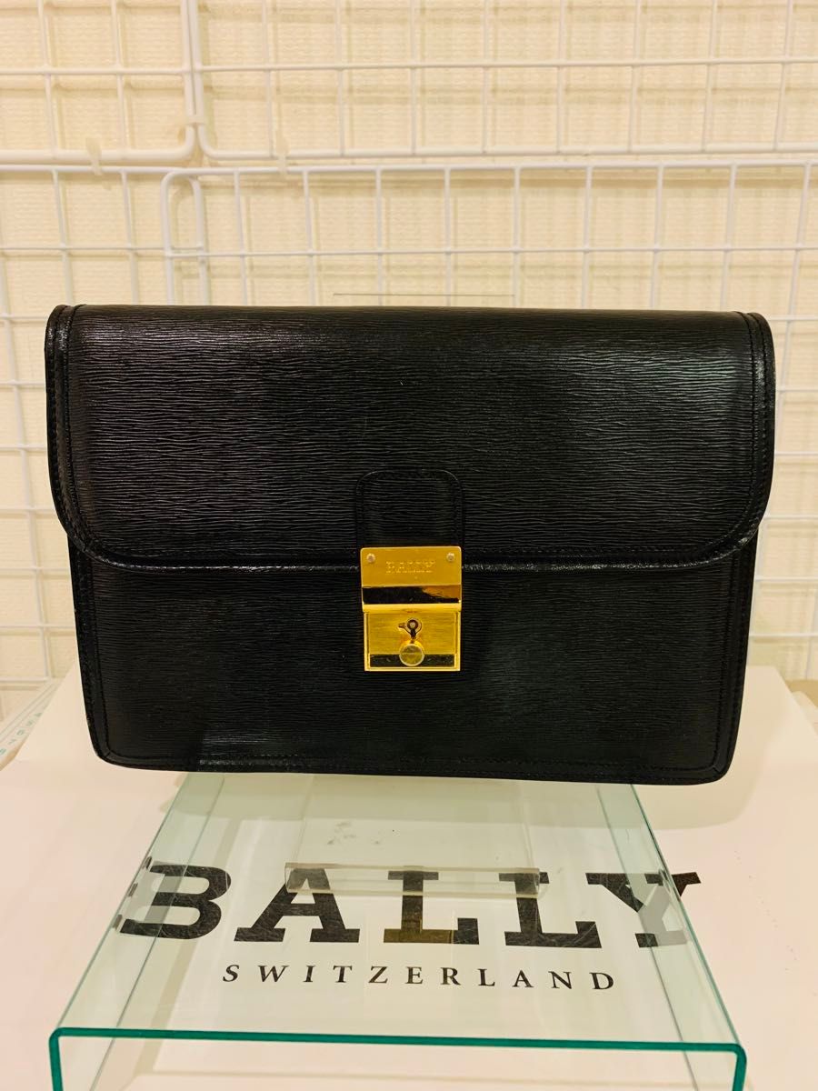 【カギ付き美品】BALLY バリー　セカンドバッグ クラッチバッグ レザー　ブラック