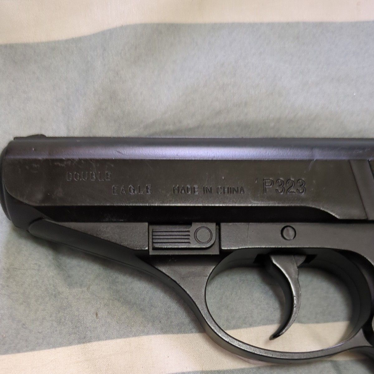 ダブルイーグルP323エアコキガン