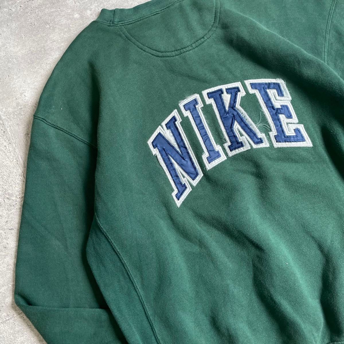 90's vintage NIKE ナイキ 両面ロゴ 前V スウェット トレーナー 90's vintage NIKE ナイキ 両面ロゴ 前V スウェット トレーナー