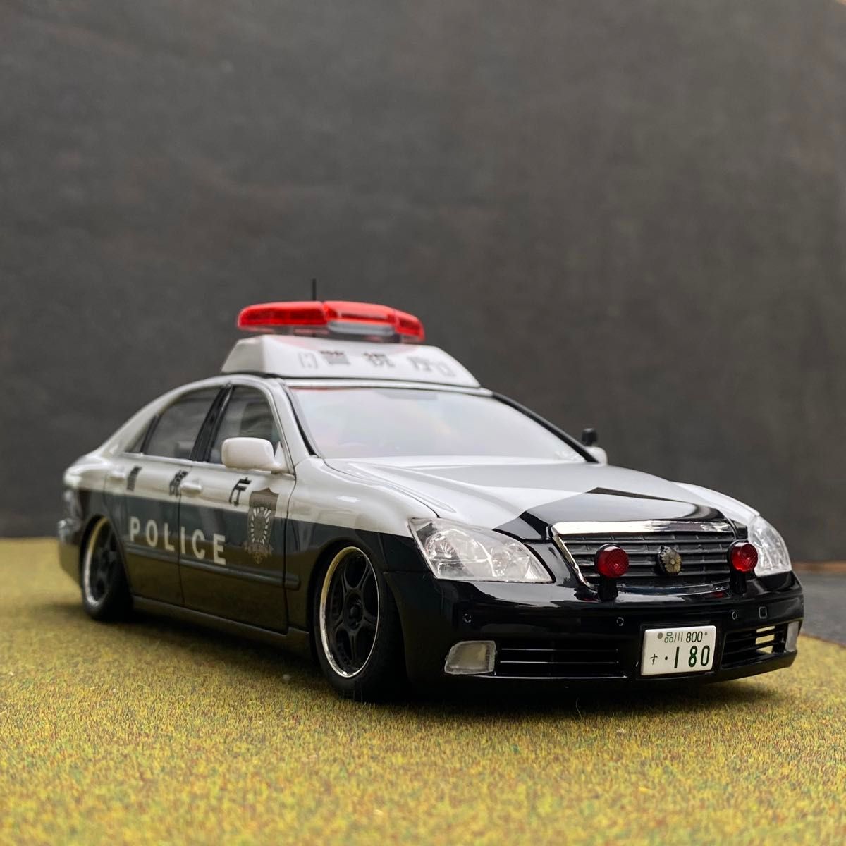 18ゼロクラ パトカー改 アオシマ文化教材1/24完成品 送料無料 18ゼロクラ パトカー改 アオシマ文化教材1/24完成品 送料無料