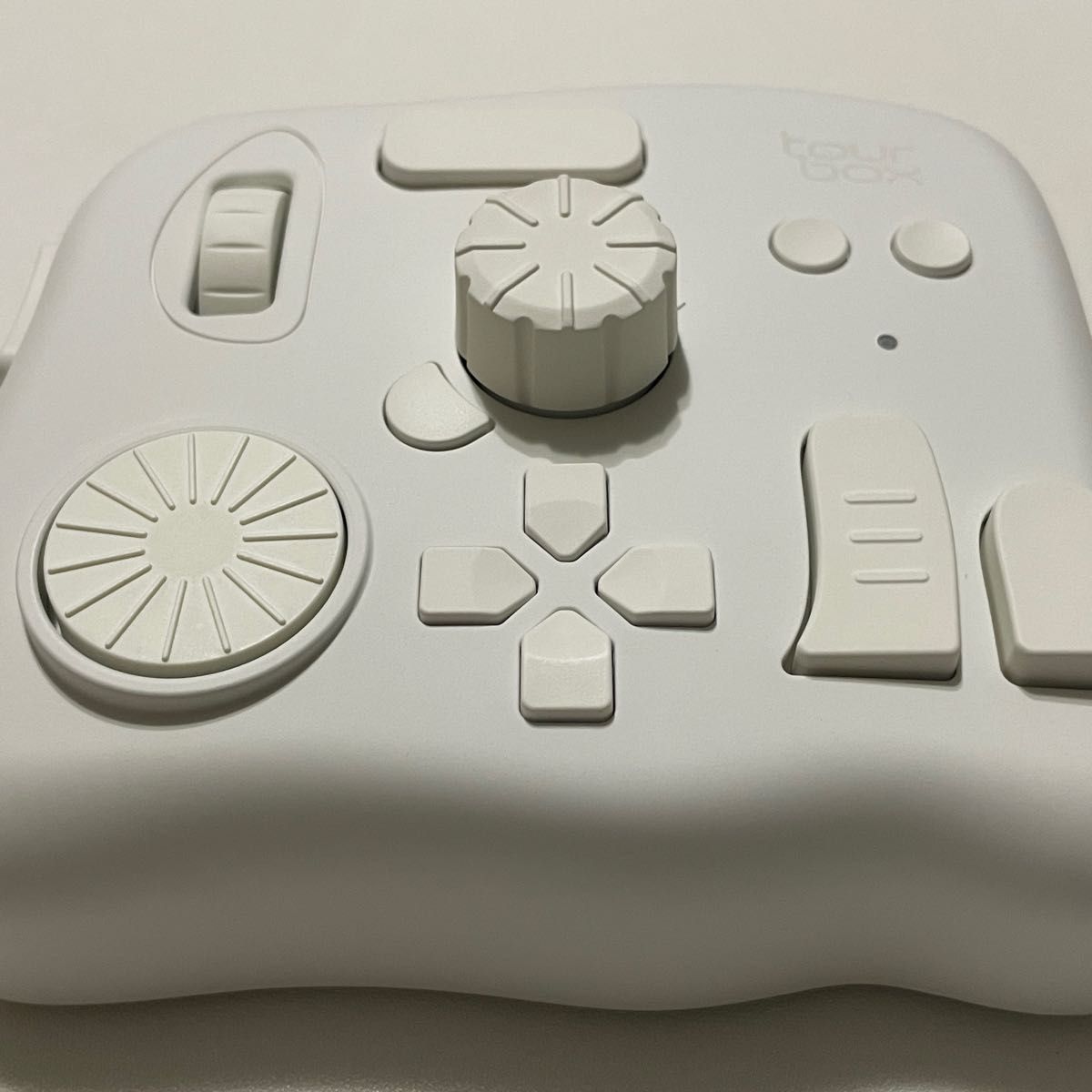 TourBox Elite White 左手デバイス 純正ケーブル|Yahoo!フリマ TourBox Elite White 左手デバイス 純正ケーブル|Yahoo!フリマ