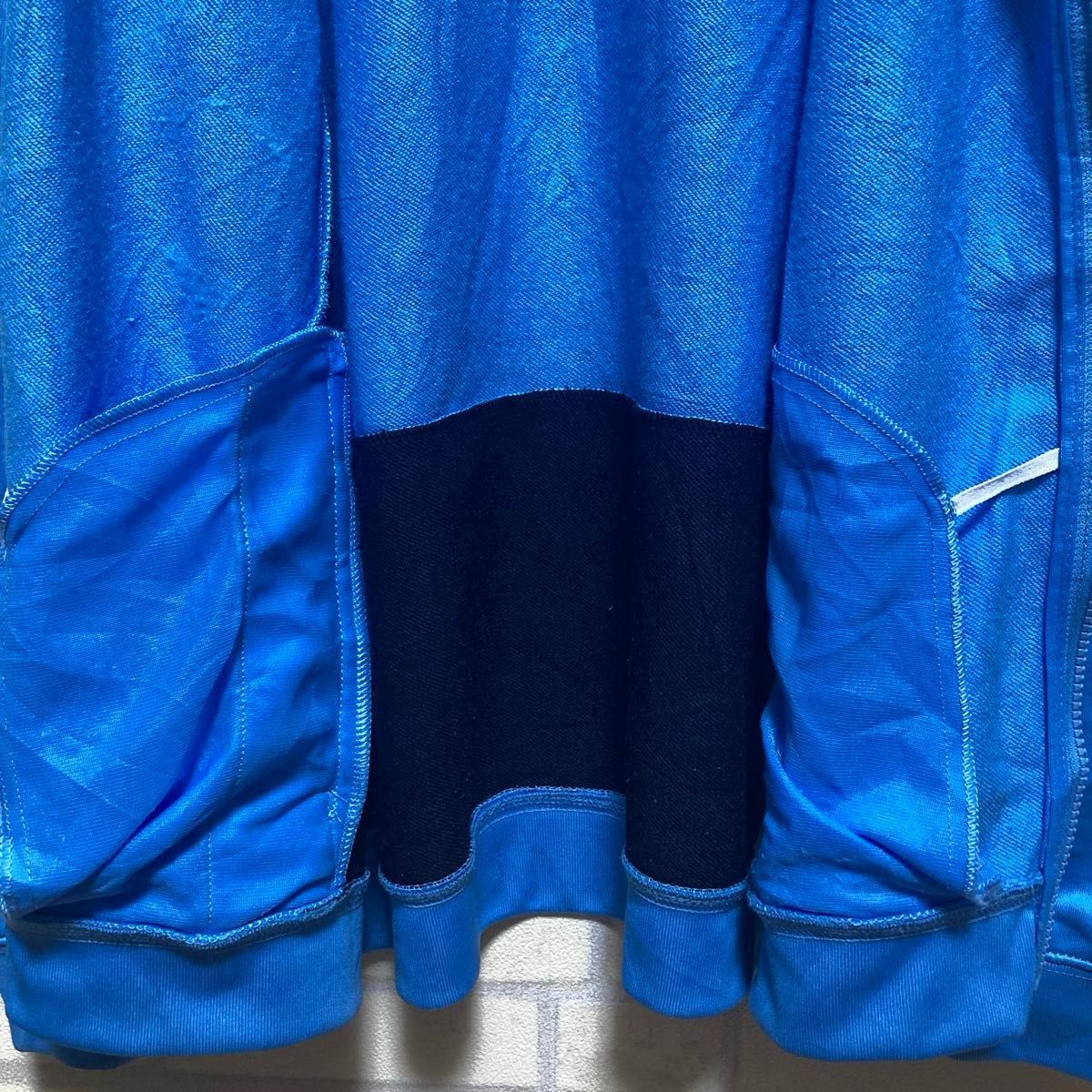 00s NIKE ヴィンテージ トラックジャケット レトロデザイン 水色 00s NIKE ヴィンテージ トラックジャケット レトロデザイン 水色