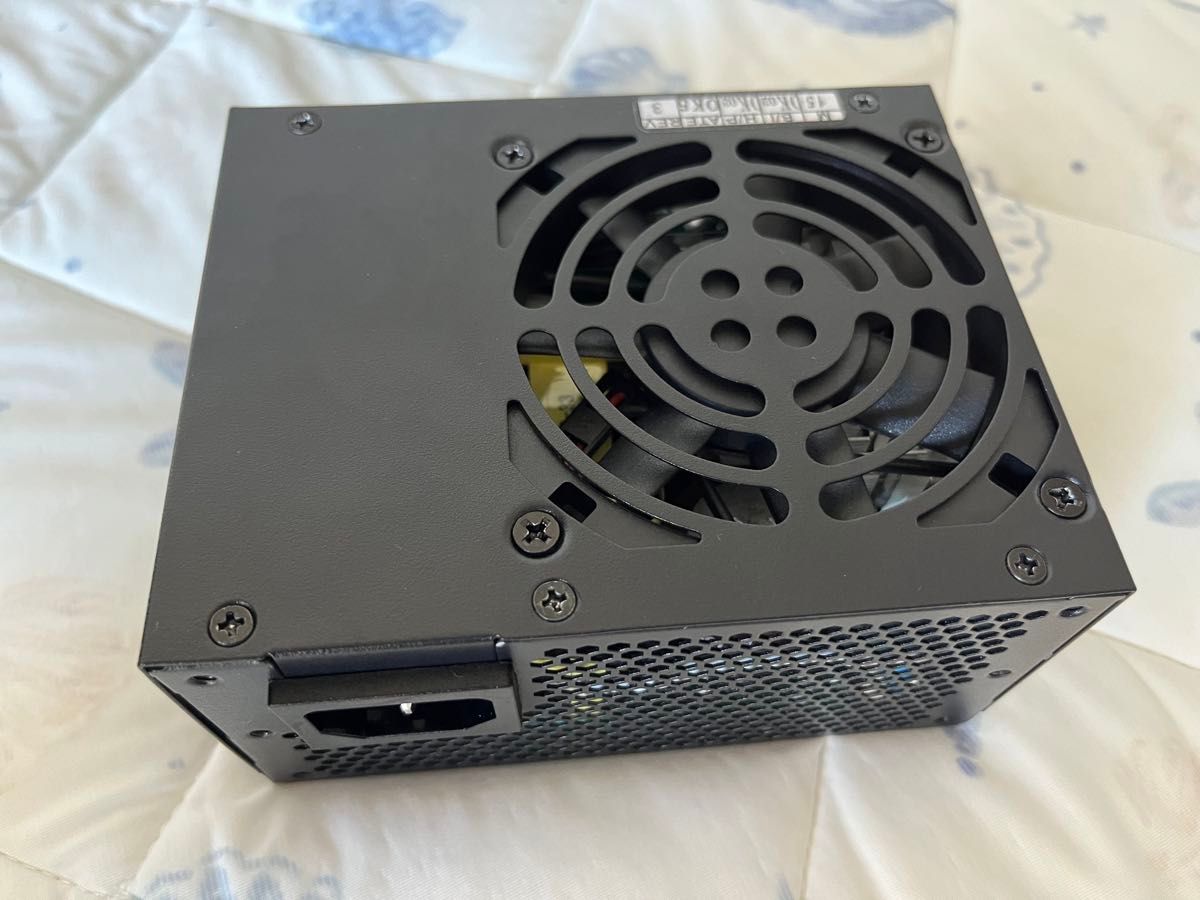 玄人志向 KRPW-SXP600W SFX電源 600W 80PLUS gold 電源ユニット 玄人志向 KRPW-SXP600W SFX電源 600W 80PLUS gold 電源ユニット