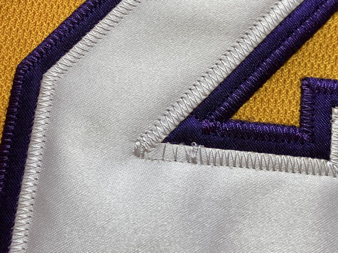やや訳あり】 NBA コービー・ブライアント BRYANT #24 LAKERS やや訳あり】 NBA コービー・ブライアント BRYANT #24 LAKERS