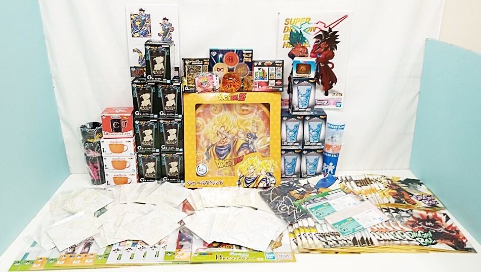 FM-610-024 中古☆ドラゴンボール グッズ まとめ ポーチ マグカップ 色紙 ビジュアルシート 他(9.23kg)【未確認/ジャンク扱い】