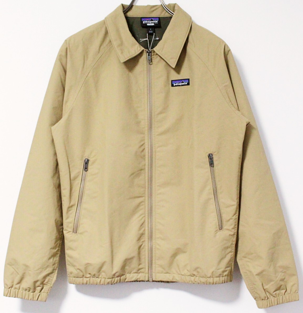 新品 パタゴニア 撥水加工 軽量 裏地メッシュ バギーズ 新品 パタゴニア 撥水加工 軽量 裏地メッシュ バギーズ