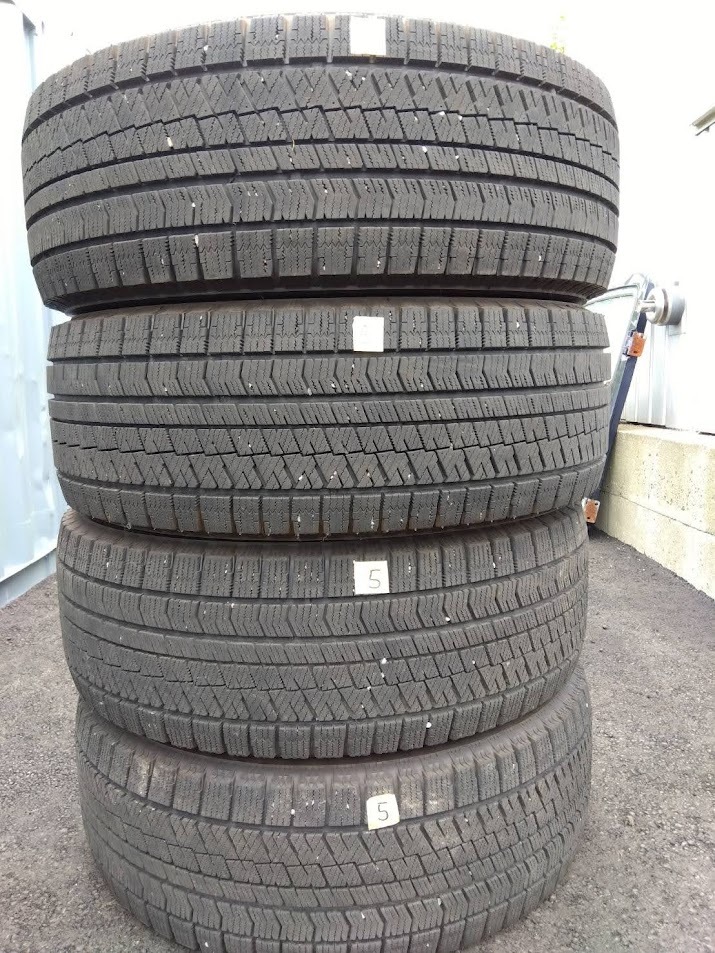 ブリヂストン　225/55R18　VRX2　4本セット