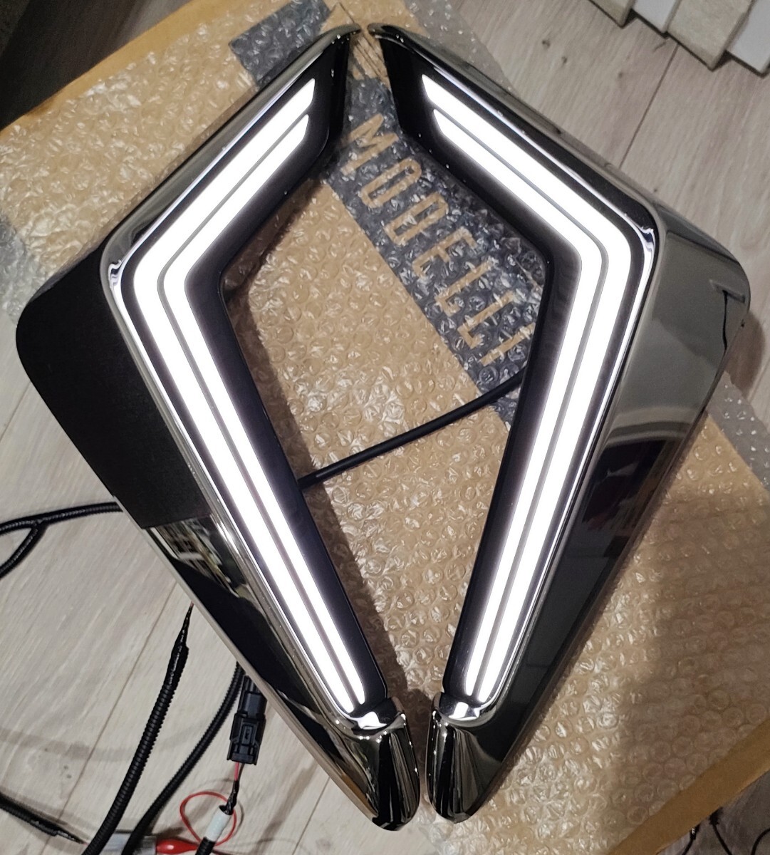 アルファード 30 後期 シグネチャーイルミブレード モデリスタ製 アルファード 30 後期 シグネチャーイルミブレード モデリスタ製