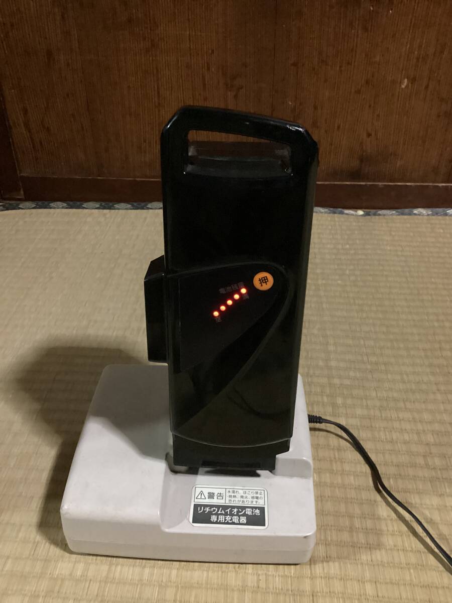 パナソニック 電動アシスト自転車用バッテリー ・充電器 NKY513B02B・NKJ062 USED